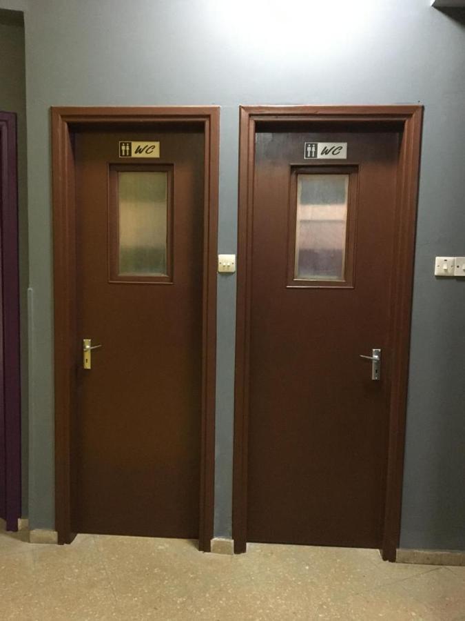 Noer Hostel Ларнака Екстериор снимка